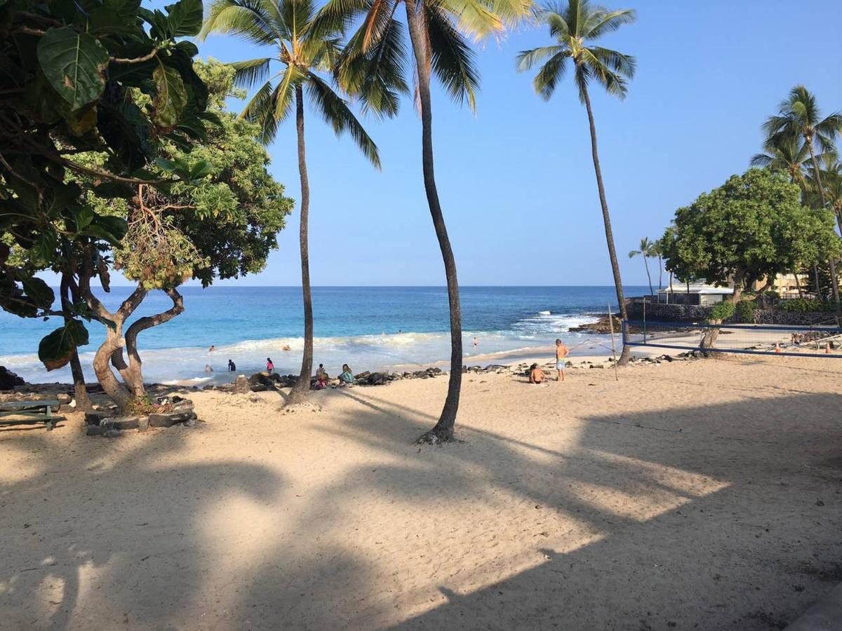 The Big House - 30 Days Appartement Kailua-Kona Buitenkant foto